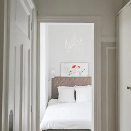 Apartment Chic On The Champs-elysees With Ac Paris