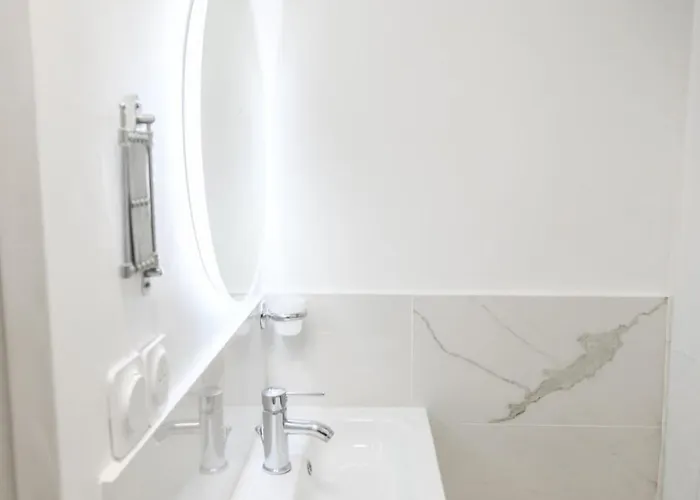 Chic On The Champs-elysees With Ac Paris