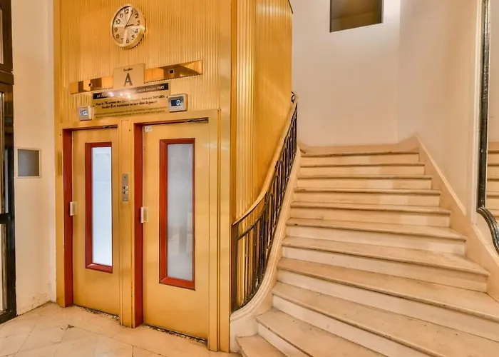 Apartment Chic On The Champs-elysees With Ac Paris